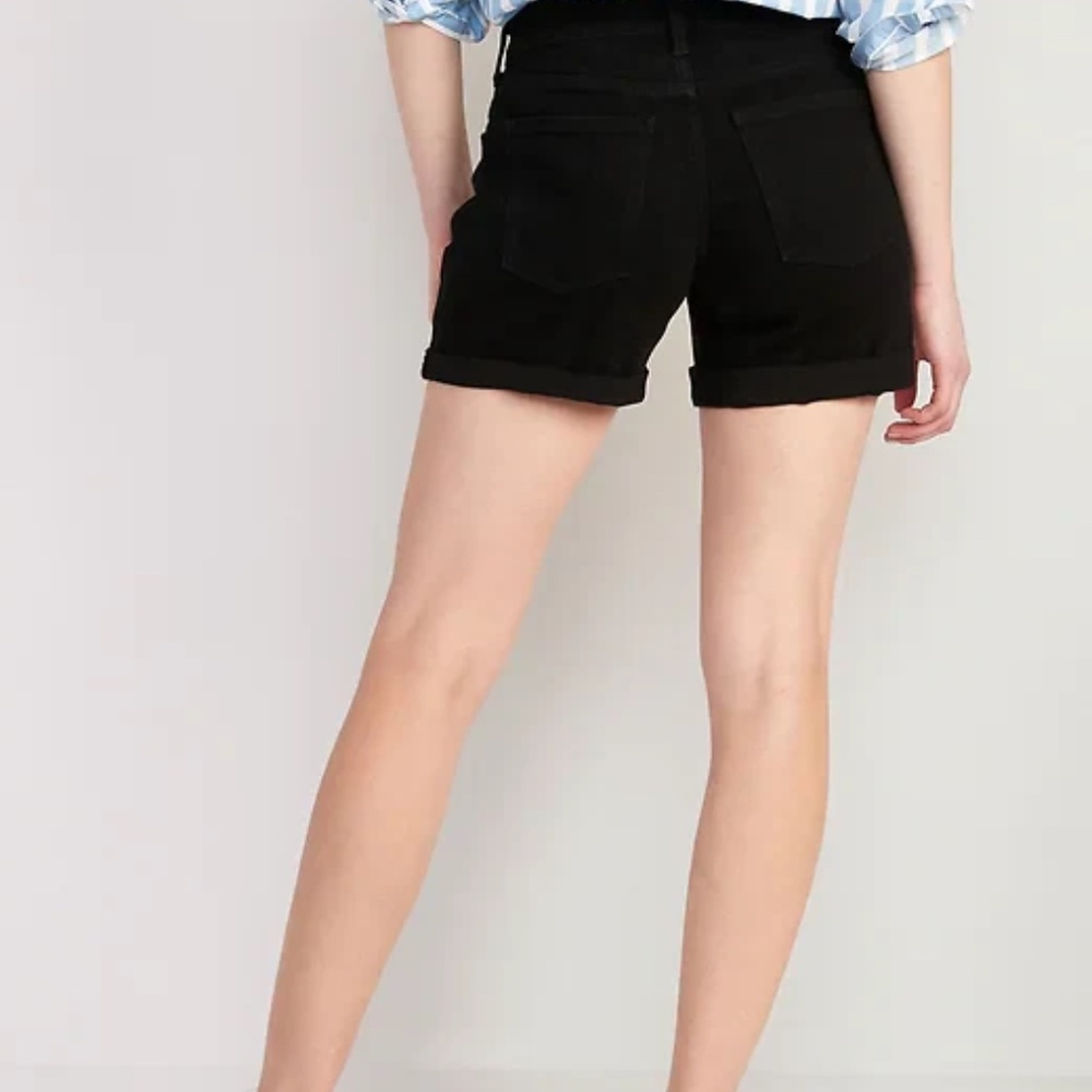 NEW Old Navy Mid-Rise Wow Black-Wash Jean Shorts  Women  5"  inseam SIZE  8 - Picture 11 of 17